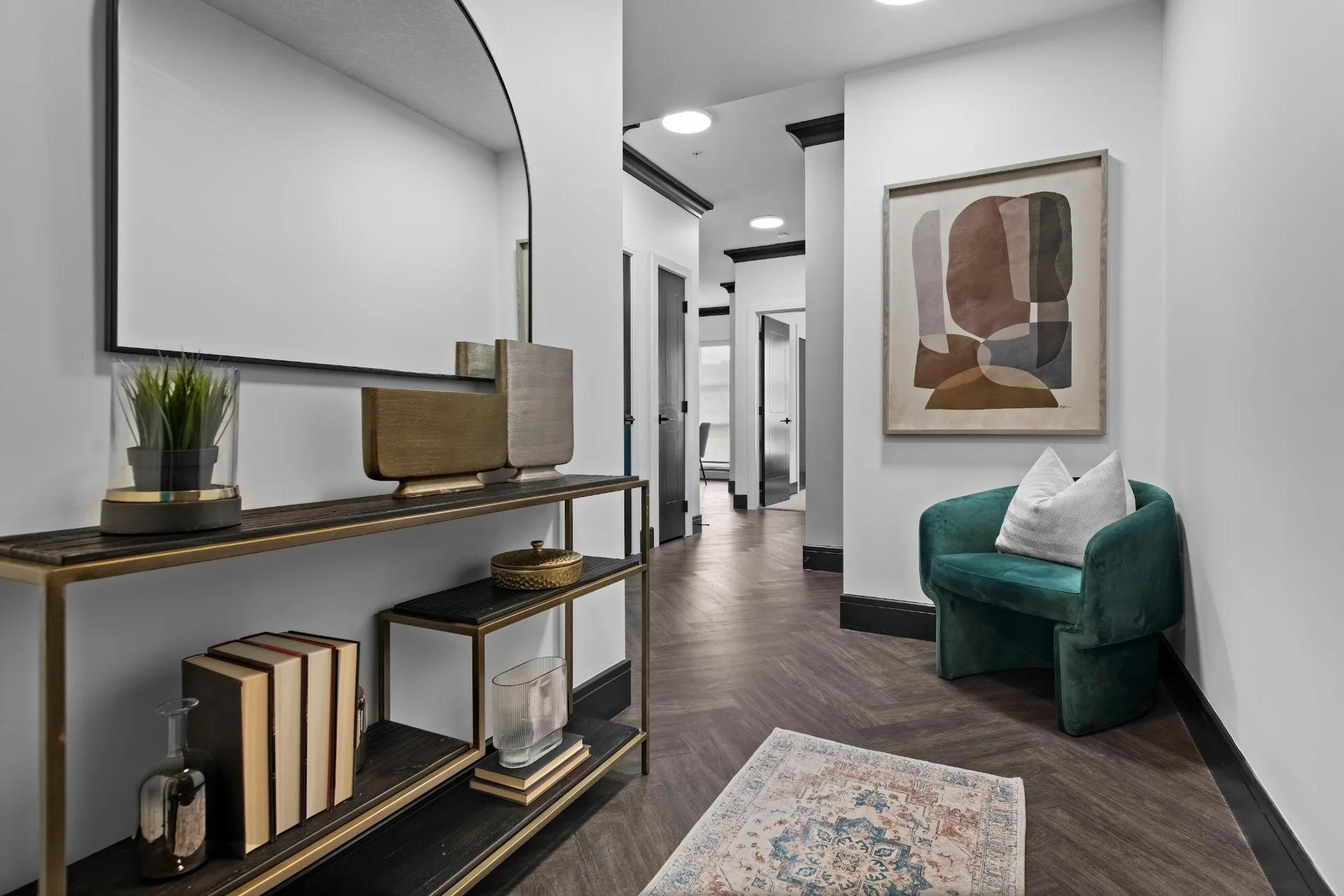 UNIVERSITY Residence Hallway