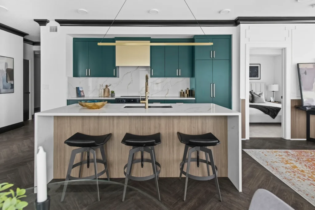 UNIVERSITY Residence Kitchen